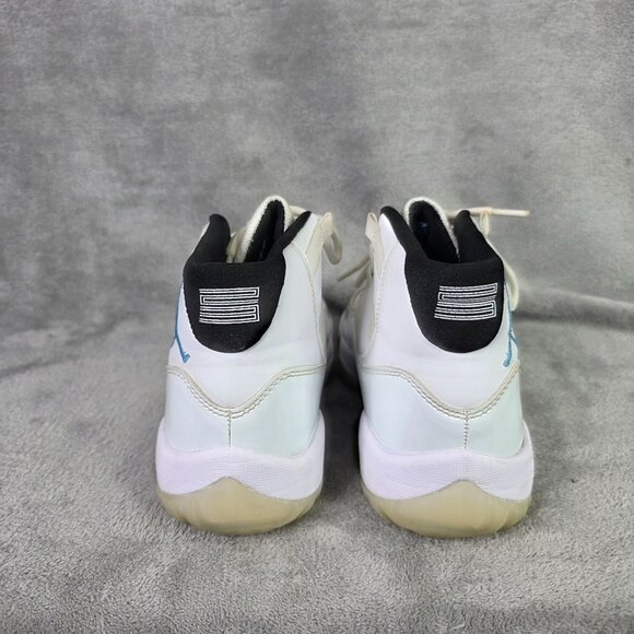 Mens Air Jordan 11 Retro Legend Sneakers White Blue 136046-117 Size 9.5 - Picture 3 of 10